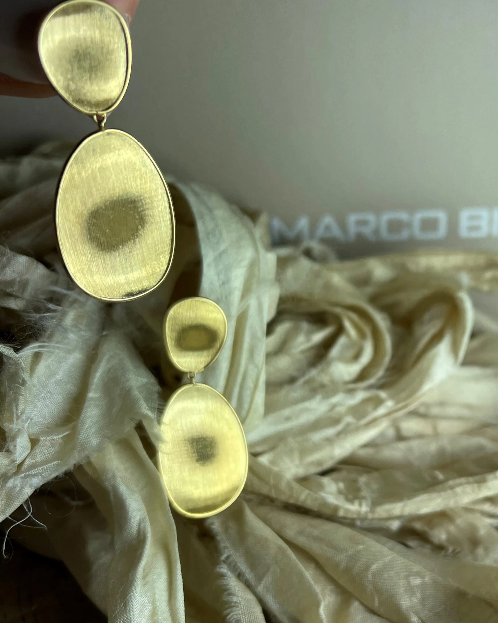 012 Marco Bicego Orecchini  oro cod: OB1345 (Y-02)